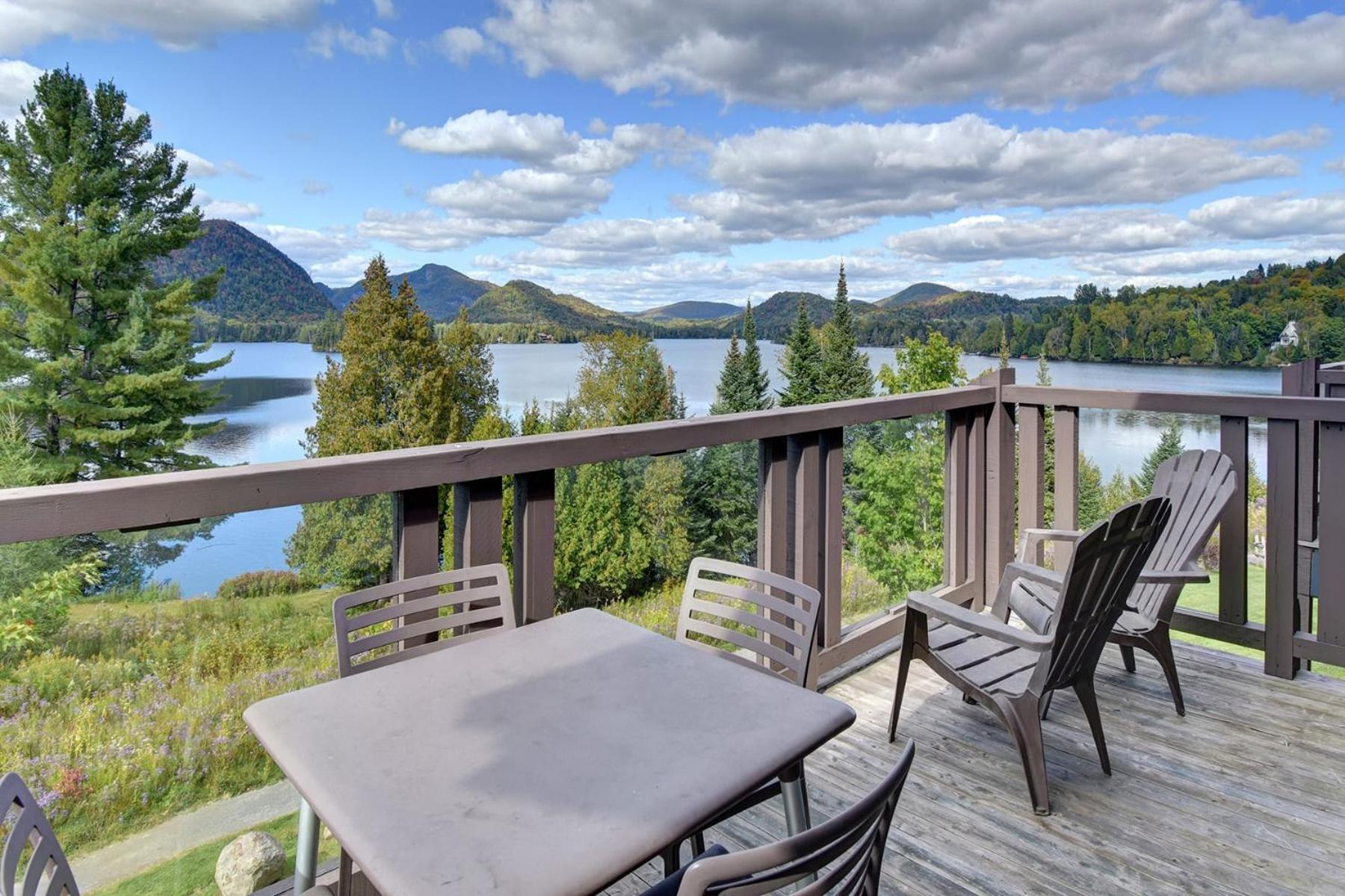 Lakefront Mountain View Remote Work - 1 Bd Suite Lac Superieur Exterior photo